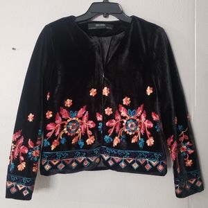 Zara Flower Embroidery Velvet Blazer